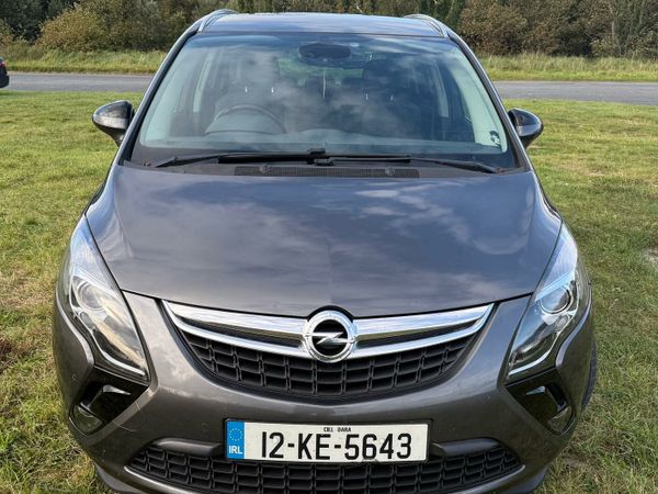 Vauxhall Zafira MPV, Diesel, 2012, Grey