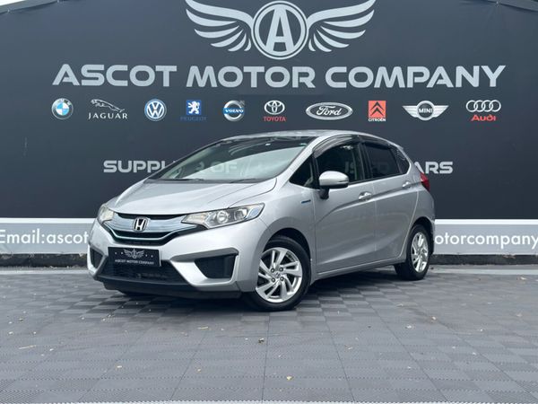 Honda Fit Hatchback, Petrol Hybrid, 2014, Silver