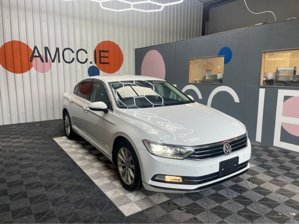 Volkswagen Passat Saloon, Petrol, 2017, White