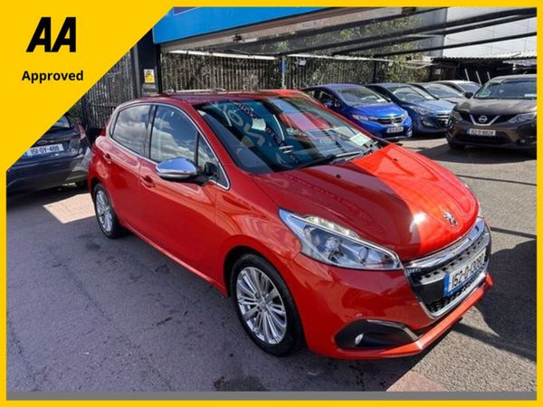 Peugeot 208 Hatchback, Petrol, 2015, Orange