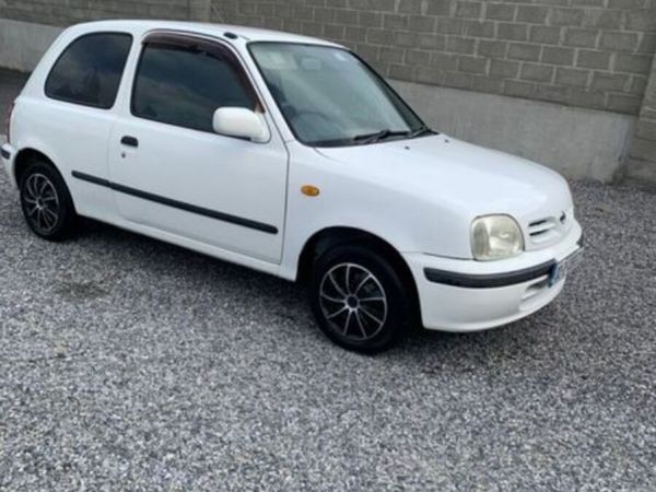 Other Other Hatchback, Petrol, 2000, White