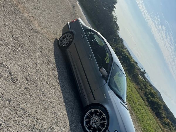 BMW 3-Series Saloon, Petrol, 2005, Grey