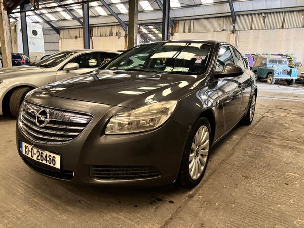 Opel Insignia Saloon, Diesel, 2010, Grey