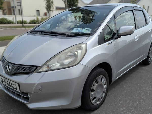 Honda Fit Hatchback, Petrol, 2012, Silver