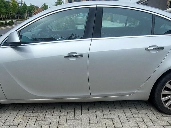 Opel Insignia Saloon, Diesel, 2011, Silver