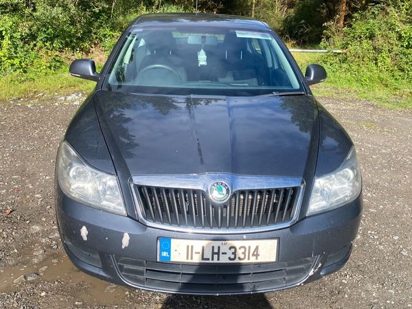 Skoda Octavia Hatchback, Diesel, 2011, Grey
