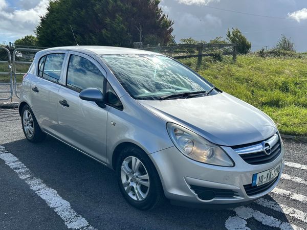 Opel Corsa Hatchback, Petrol, 2010, Silver