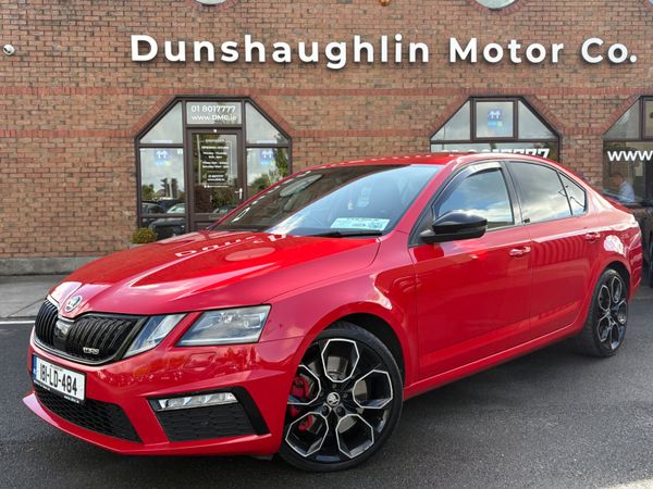 Skoda Octavia Saloon, Petrol, 2018, Red
