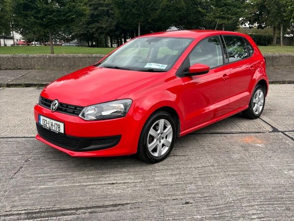 Volkswagen Polo Hatchback, Petrol, 2013, Red