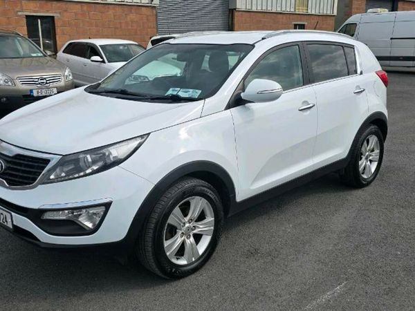 Kia Sportage SUV, Diesel, 2013, White