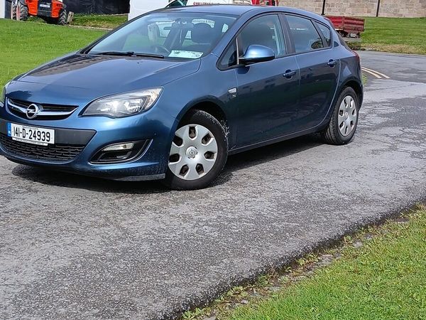 Opel Astra MPV, Diesel, 2014, Blue