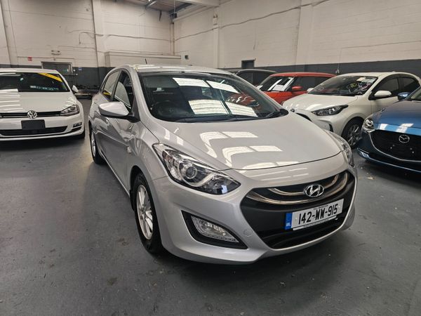Hyundai i30 Hatchback, Petrol, 2014, Silver