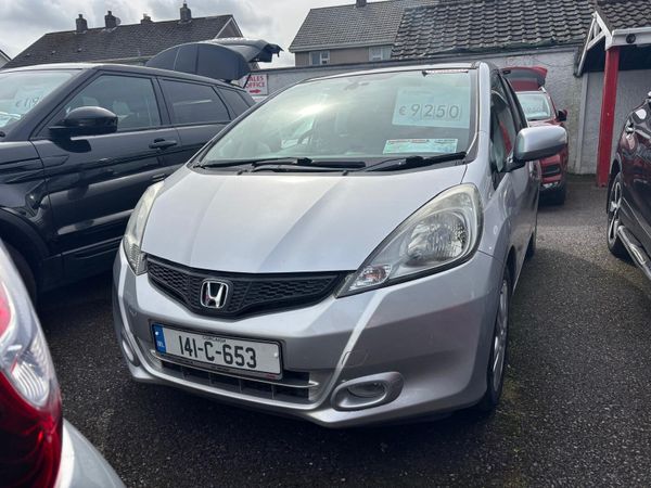 Honda Jazz Hatchback, Petrol, 2014, Grey