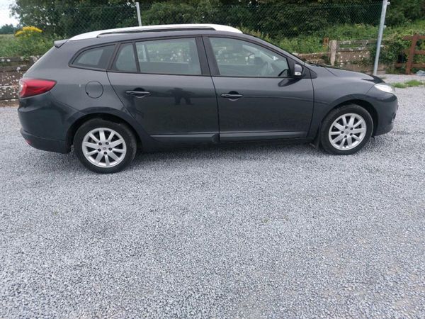 Renault Megane Estate, Diesel, 2011, Grey