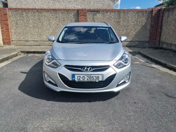 Hyundai i40 Estate/Jeep, Diesel, 2012, Silver