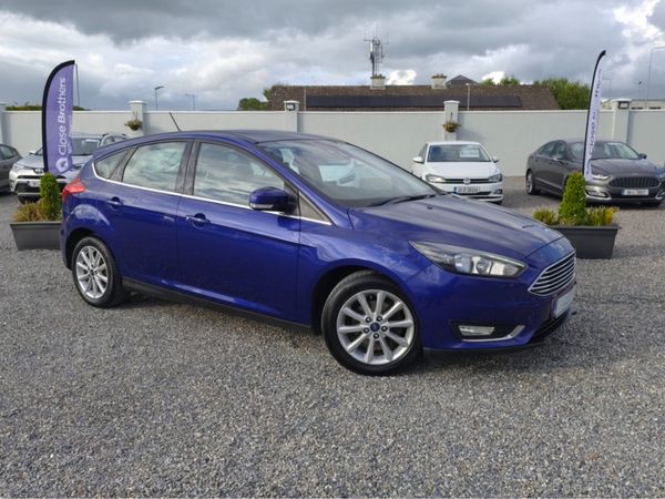 Ford Focus Hatchback, Petrol, 2018, Blue