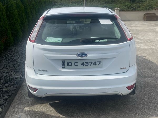Ford Focus Hatchback, Diesel, 2010, White