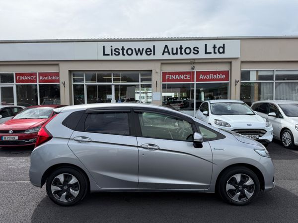 Honda Jazz Hatchback, Petrol Hybrid, 2019, Silver