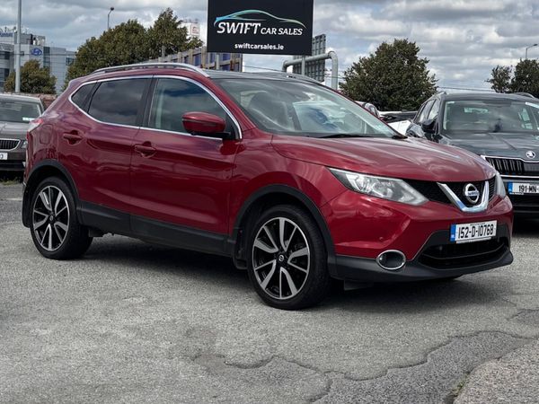 Nissan Qashqai Hatchback, Diesel, 2015, Red