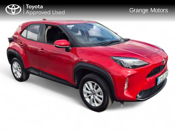 Toyota Yaris Cross Hatchback, Petrol Hybrid, 2022, Red