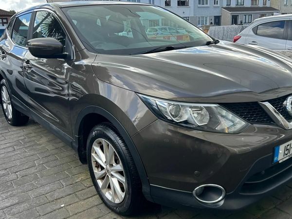 Nissan Qashqai Hatchback, Diesel, 2015, Brown
