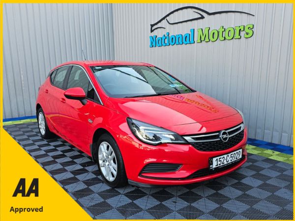 Opel Astra Hatchback, Diesel, 2015, Red