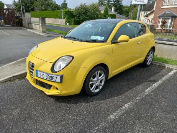 Alfa Romeo Mito Hatchback, Petrol, 2011, Yellow