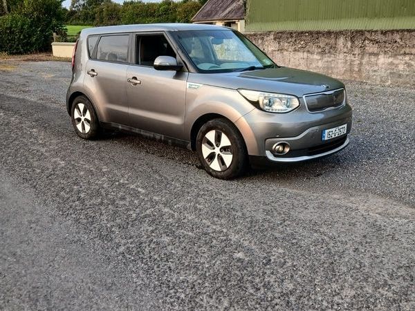 Kia Soul Hatchback, Electric, 2015, Silver