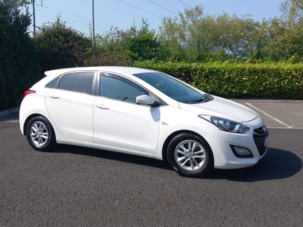 Hyundai i30 Hatchback, Diesel, 2013, White