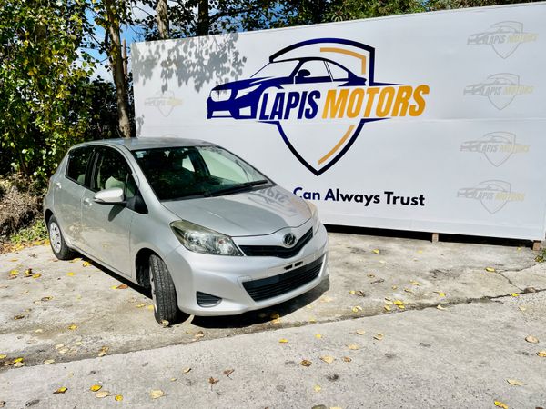 Toyota Vitz Hatchback, Petrol, 2014, Silver