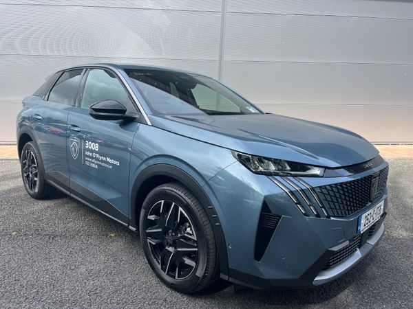 Peugeot 3008 MPV, Petrol, 2025, Blue
