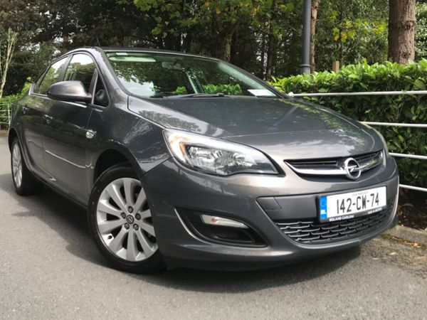 Opel Astra Saloon, Diesel, 2014, Grey