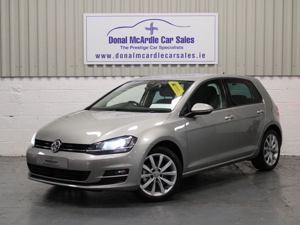 Volkswagen Golf Hatchback, Petrol, 2017, Gold