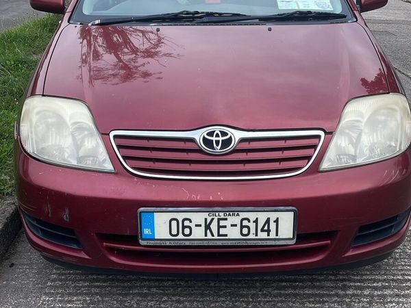 Toyota Corolla Saloon, Petrol, 2006, Red