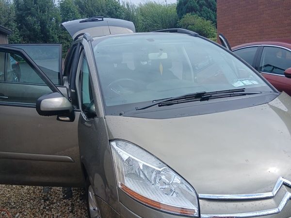 Citroen C4 Hatchback, Diesel, 2011, Brown