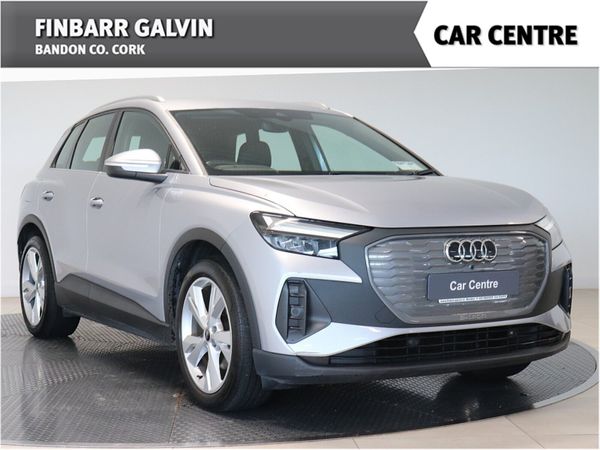 Audi e-tron Estate/Jeep, Electric, 2023, Grey