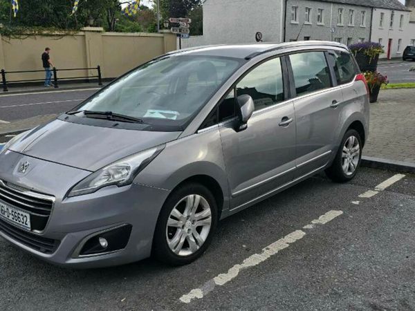 Peugeot 5008 MPV, Diesel, 2016, Grey