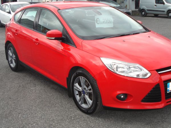 Ford Focus Hatchback, Diesel, 2014, Red