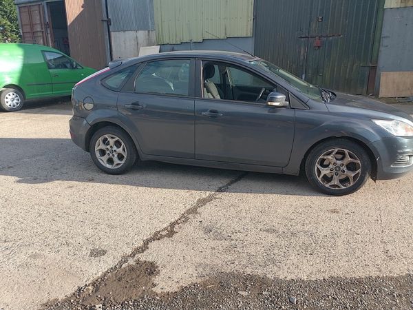 Ford Focus Hatchback, Diesel, 2011, Grey