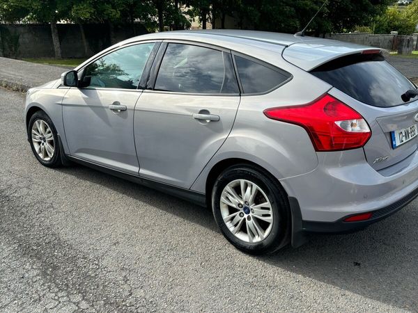 Ford Focus Hatchback, Diesel, 2012, Grey