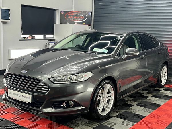 Ford Mondeo Hatchback, Diesel, 2015, Grey