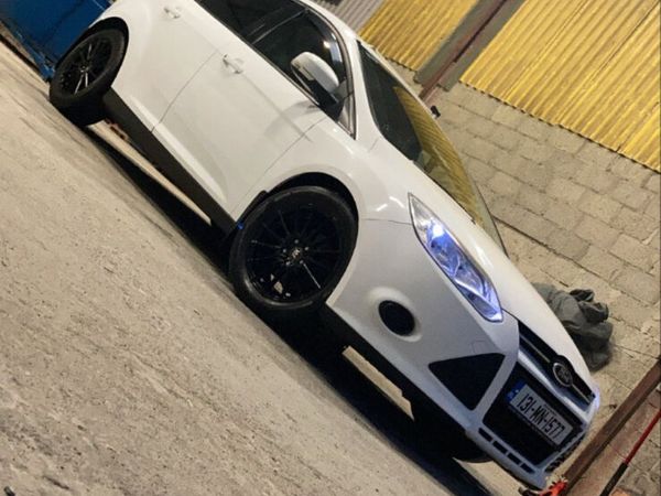 Ford Focus Hatchback, Diesel, 2013, White