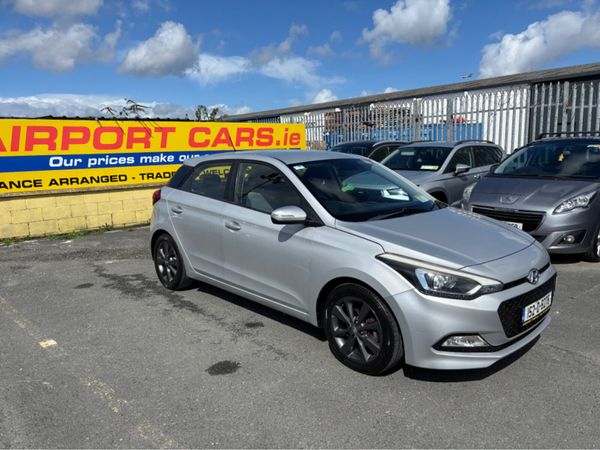 Hyundai i20 Hatchback, Petrol, 2015, Silver