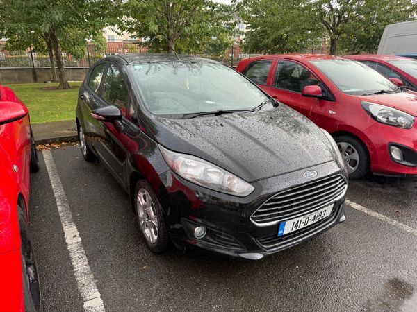 Ford Fiesta Hatchback, Petrol, 2014, Black
