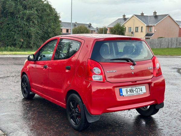 Suzuki Alto Hatchback, Petrol, 2011, Red