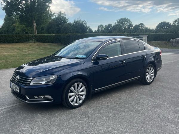 Volkswagen Passat Saloon, Diesel, 2013, Blue