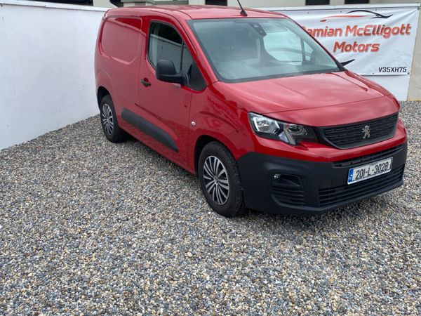 Peugeot Partner MPV, Diesel, 2020, Red
