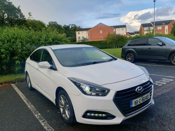 Hyundai i40 Saloon, Diesel, 2016, White