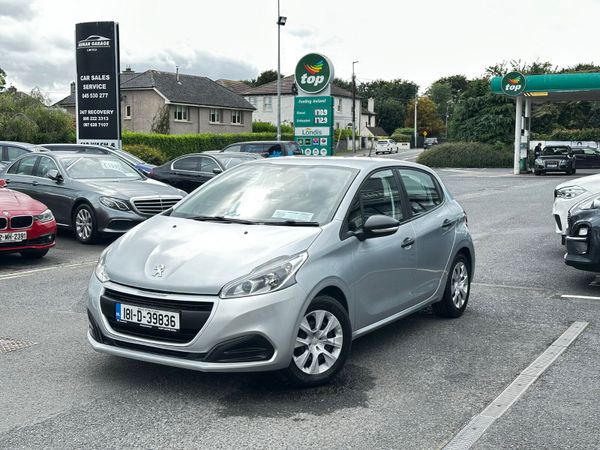 Peugeot 208 Hatchback, Petrol, 2018, Grey