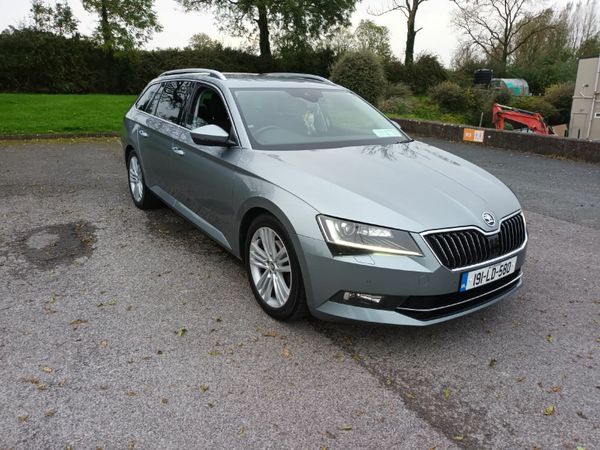 Skoda Superb Estate, Diesel, 2019, Grey